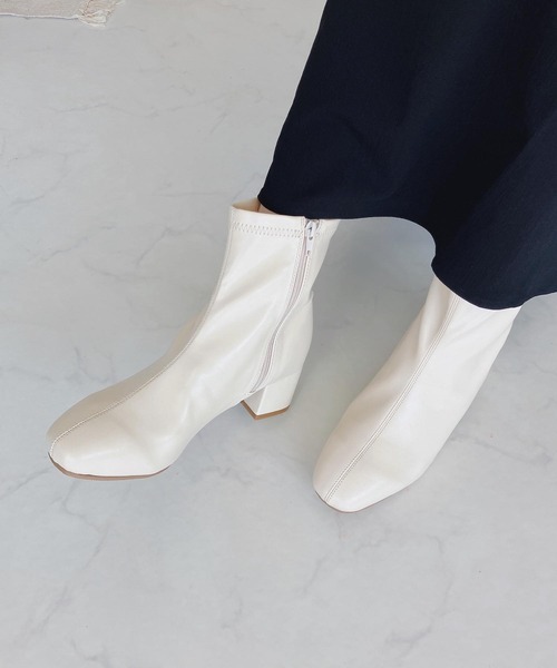 AS KNOW AS plus（アズノゥアズプラス）の「◇すらりストレッチブーツ（ブーツ・レディース・ブラック/アイボリー・M/L）」の6枚目の写真