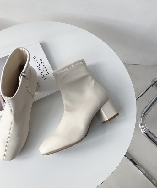 AS KNOW AS plus（アズノゥアズプラス）の「◇すらりストレッチブーツ（ブーツ・レディース・ブラック/アイボリー・M/L）」の15枚目の写真