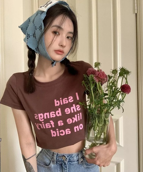 Auntie Rosa（アンティローザ）の「ガーリーロゴショート丈Tシャツ（Tシャツ/カットソー・レディース・ホワイト/ブルー/モカ・FREE）」の5枚目の写真