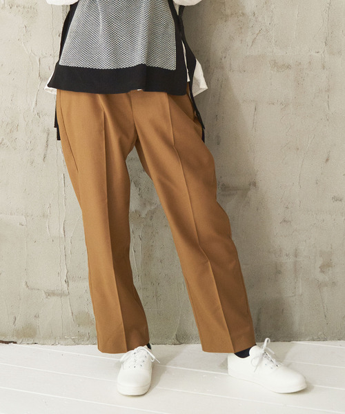 LBC(エルビーシー)の「タックテーパードパンツ(その他パンツ・レディース・ブラック/ライトブラウン/その他35・M/L)」の3枚目の写真