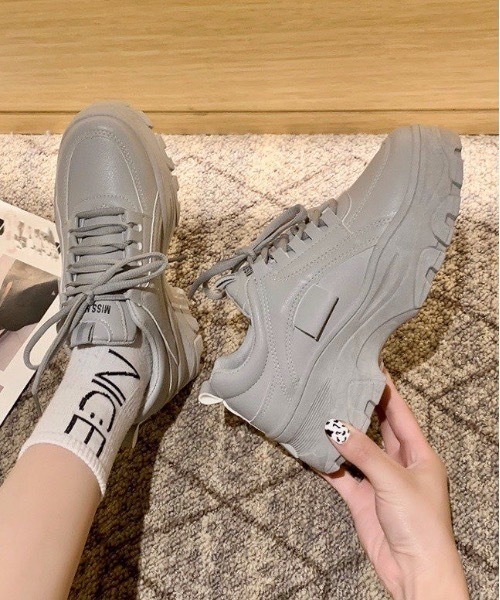 Burner(バーナー)の「【BURNER Recommend Select】厚底 ダッドスニーカー ダッドシューズ / oku-shoes-1-26(スニーカー・レディース・ホワイト/アイボリー/ゴールド/ブラック/グレー/その他7/シルバー/その他16/その他17/その他19/その他18・39/40/37/35/36/38/43/42/41)」の5枚目の写真