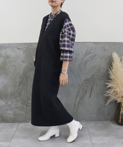 DONOBAN（ドノバン）の「フェイクウールVネックワンピース（ワンピース・レディース・グレー系その他/ブラック/カーキ・F）」の2枚目の写真