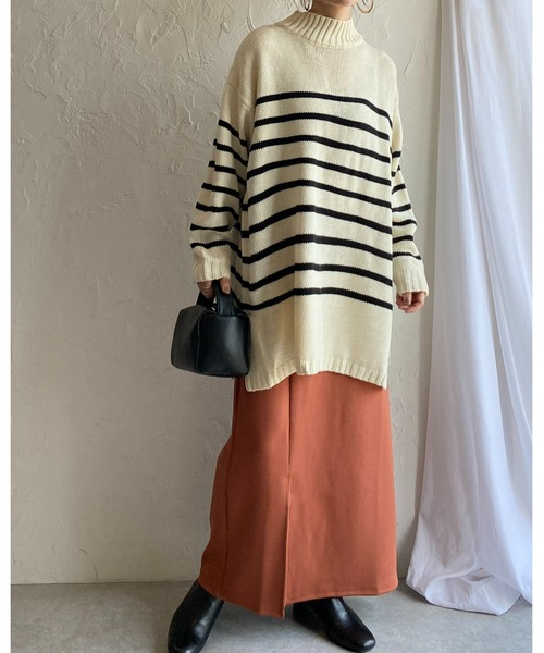 She's Closet(シーズクローゼット)の「サイドスリット入りポンチロングナロースカート(スカート・レディース・ブラック/パープル/ピンク/グリーン/マスタード/グレイッシュベージュ/テラコッタ・FREE)」の8枚目の写真