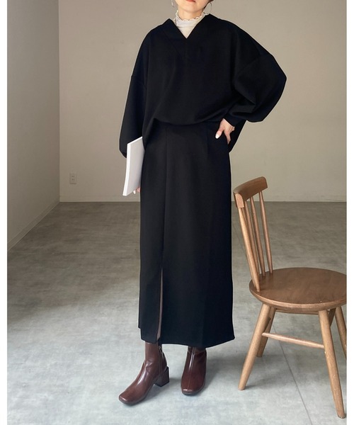 She's Closet(シーズクローゼット)の「サイドスリット入りポンチロングナロースカート(スカート・レディース・ブラック/パープル/ピンク/グリーン/マスタード/グレイッシュベージュ/テラコッタ・FREE)」の20枚目の写真