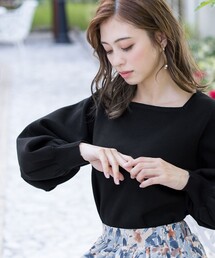 【洗える】滑らかタッチのパフ袖ニット
