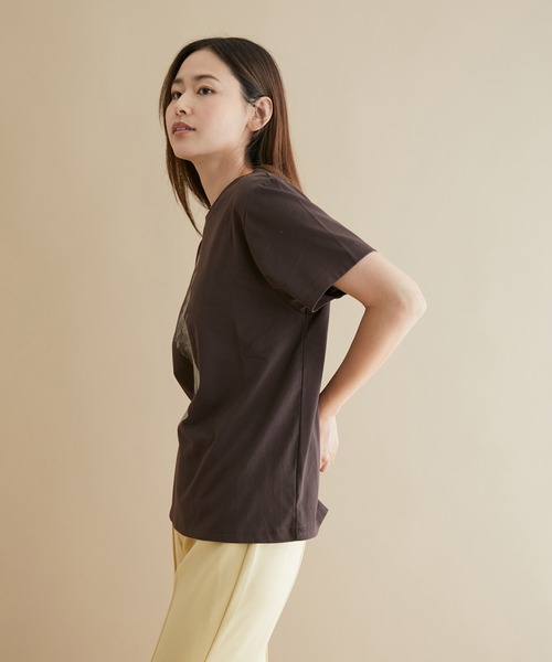 NERGY（ナージー）の「【UV】アフロディーテプリント半袖Tシャツ（Tシャツ/カットソー・レディース・ベージュ/ネイビー/ブラウン・FREE）」の6枚目の写真