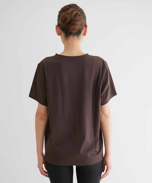 NERGY（ナージー）の「【UV】アフロディーテプリント半袖Tシャツ（Tシャツ/カットソー・レディース・ベージュ/ネイビー/ブラウン・FREE）」の14枚目の写真