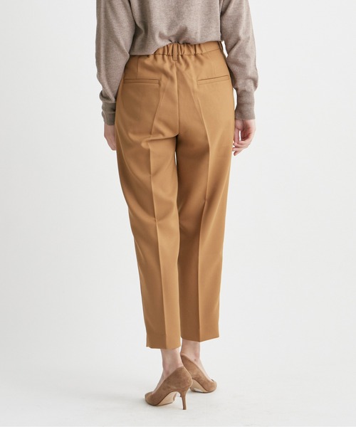 INED CLARO（イネドクラロ）の「テーパードパンツ【セットアップ対応】（その他パンツ・レディース・キャメル/ネイビー/ベージュ・7号/9号）」の6枚目の写真