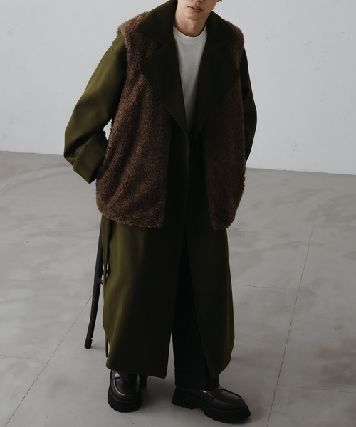 fupel（フぺル）の「ボリュームファーベスト(UNISEX)（ベスト・レディース・ブラウン/チャコールグレー/アイボリー・MEDIUM/LARGE）」の12枚目の写真