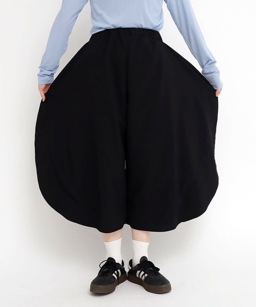 I am I in fact...(アイアムアイインファクト)の「_BLACK full moon pants(その他パンツ・レディース・ブラック・FREE)」の15枚目の写真