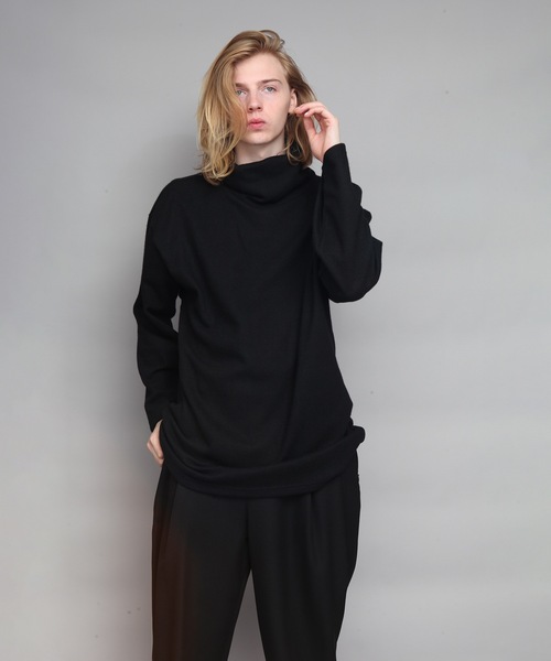 ato（アトウ）の「WOOL OFF-TURTLE JERSEY（Tシャツ/カットソー・メンズ・ブラック/カーキ/トップグレー・46/48）」の6枚目の写真