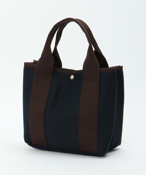 LBC(エルビーシー)の「ファスナー仕切りトートバッグ(トートバッグ・レディース・グリーン系/ネイビー/キャメル/ダークグレー/グレー/ベージュ/ブラック・FREE)」の7枚目の写真