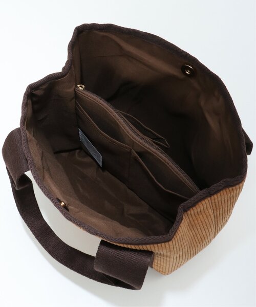 LBC(エルビーシー)の「ファスナー仕切りトートバッグ(トートバッグ・レディース・グリーン系/ネイビー/キャメル/ダークグレー/グレー/ベージュ/ブラック・FREE)」の21枚目の写真