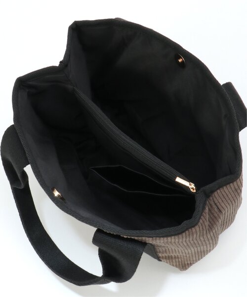 LBC(エルビーシー)の「ファスナー仕切りトートバッグ(トートバッグ・レディース・グリーン系/ネイビー/キャメル/ダークグレー/グレー/ベージュ/ブラック・FREE)」の11枚目の写真