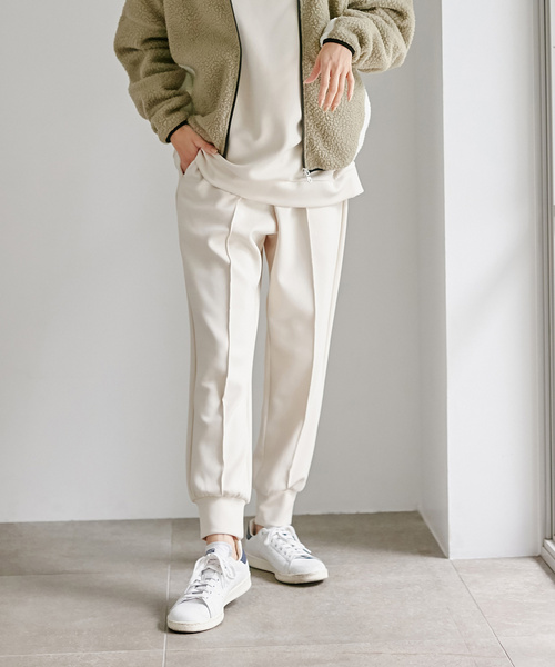 Days(デイズ)の「【HEAD】センターシームゆるジョガーパンツ(その他パンツ・レディース・アイボリー/サックスブルー/ピンク/ブラック・M/L/LL)」の6枚目の写真