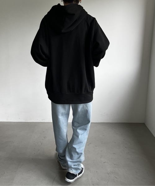 Amourire(アムリール)の「BIGシルエットジップアップパーカー(パーカー・レディース・パープル/ライトベージュ/ブラック/ダークグリーン/ブルー・M/L)」の15枚目の写真