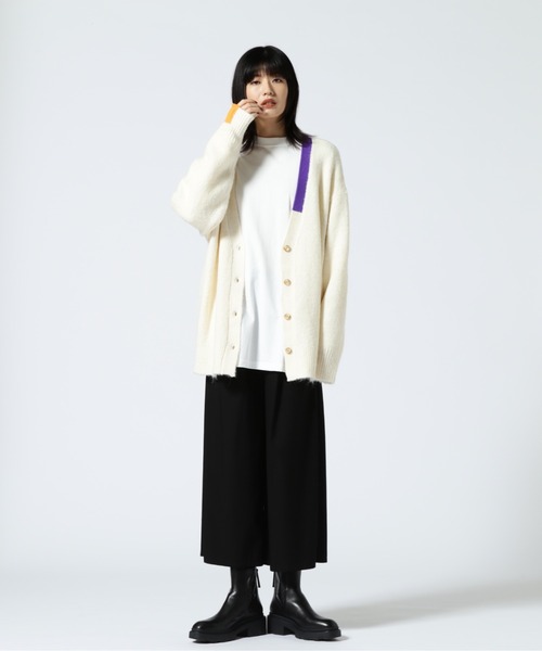 HCAE（エイチシーエーイー）の「HCAE(エイチシーエーイー) BICOLOR KNIT CADDIGAN/バイカラーニットカーディガン（カーディガン/ボレロ・レディース・ホワイト/ブラック・F）」の5枚目の写真