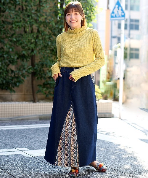 チチカカ（チチカカ）の「シュワシュワボトルネックＴシャツ（Tシャツ/カットソー・レディース・ライトブルー/グリーン/イエロー・FREE）」の4枚目の写真