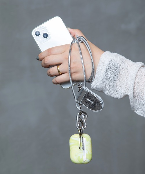 Beau're（ヴュレ）の「BEAURE ヴュレ カウレザー モバイル＆マスクストラップ ショルダー（スマホグッズ・レディース・ベージュ/ブラック/シルバー/ブルー系その他/ライラック/ペールイエロー・FREE）」の19枚目の写真