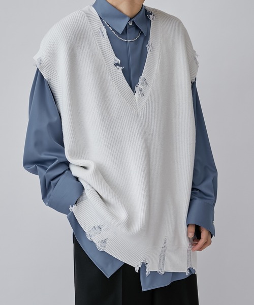 Lui's（ルイス）の「ダメージVネックニットベスト（ベスト・メンズ・ブラック/ブルー/オフホワイト・FREE）」の7枚目の写真