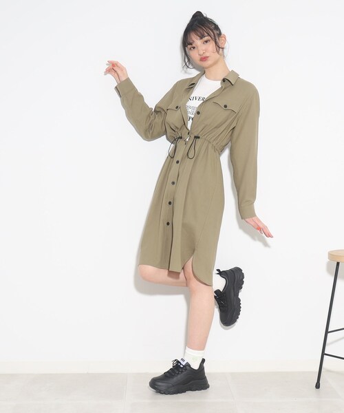 PINK-latte(ピンクラテ)の「厚底スニーカー(スニーカー・キッズ・ブラック/グレー系/オフホワイト・01/02/03)」の10枚目の写真