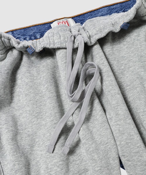 限定価格 BLESS ブレス デニム スウェットパンツ BLESS（ブレス）の「OVERJOGGINGJEANS（デニムパンツ）」 - WEAR