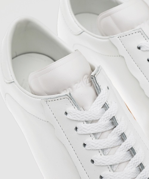 Maison Margiela(メゾンマルジェラ)の「SNEAKERS(スニーカー・レディース・ホワイト・36/37/38)」の4枚目の写真