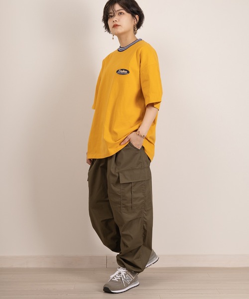 Dickies(ディッキーズ)の「【DICKIES/ディッキーズ】リブラインオーバルワッペンTシャツ/ビッグシルエット/ユニセックス(Tシャツ/カットソー・メンズ・ブルー/ブラック/グリーン/ホワイト/マスタード/ネイビー・M/L/XL)」の14枚目の写真