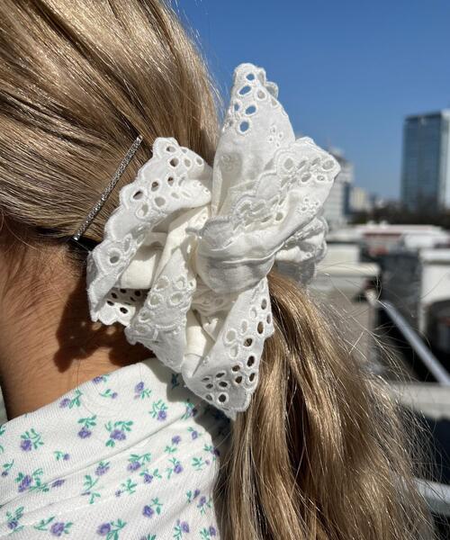 WC（ダブル シー）の「WC/コットンレースビッグシュシュ（シュシュ・レディース・ホワイト・FREE）」の8枚目の写真