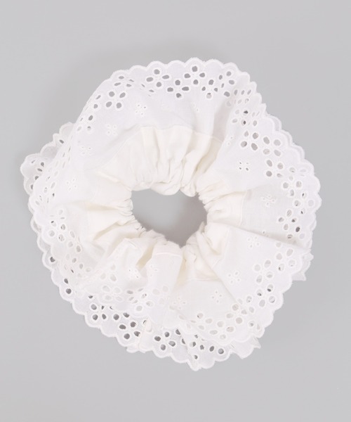 WC（ダブル シー）の「WC/コットンレースビッグシュシュ（シュシュ・レディース・ホワイト・FREE）」の6枚目の写真