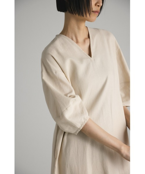 STYLEMIXER(スタイルミキサー)の「リネンソフトマーメイドワンピース(ワンピース・レディース・オレンジ/ネイビー/ライトベージュ・MEDIUM/SMALL)」の20枚目の写真