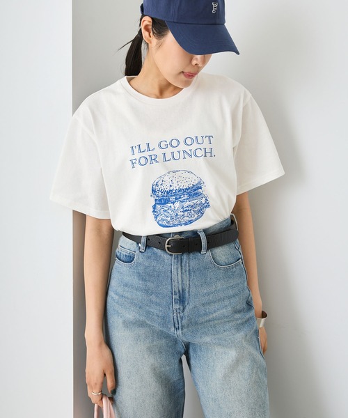 forksy.(フォルクシー)の「【forksy.】フードグラフィックTシャツ(Tシャツ/カットソー・レディース・アイボリー/オフホワイト/オートミール・FREE)」の1枚目の写真