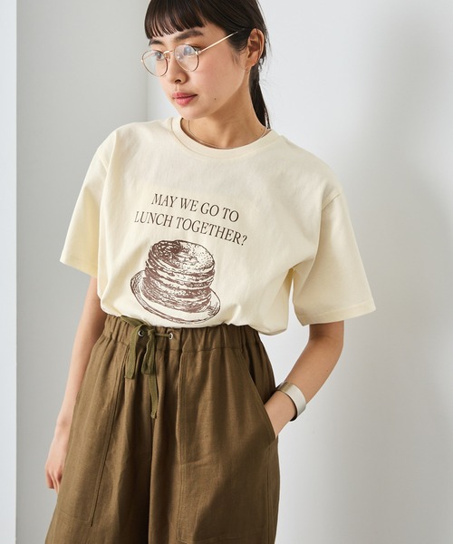 forksy.(フォルクシー)の「【forksy.】フードグラフィックTシャツ(Tシャツ/カットソー・レディース・アイボリー/オフホワイト/オートミール・FREE)」の2枚目の写真