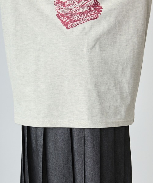forksy.(フォルクシー)の「【forksy.】フードグラフィックTシャツ(Tシャツ/カットソー・レディース・アイボリー/オフホワイト/オートミール・FREE)」の11枚目の写真