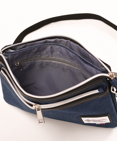 SVEC（シュベック）の「ポリキャンバス サコッシュ（ショルダーバッグ・レディース・ブラック/ネイビー・FREE）」の8枚目の写真