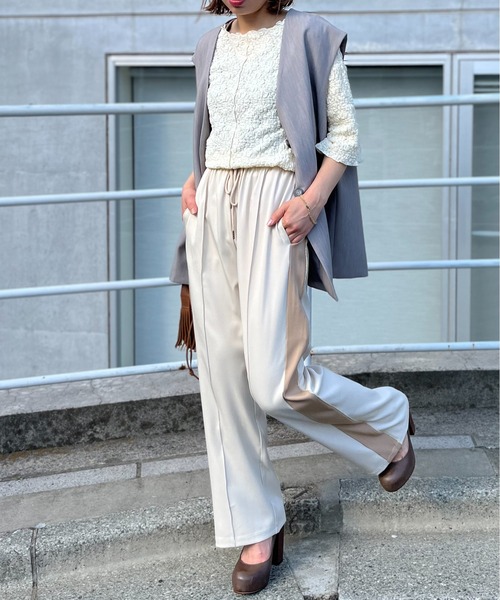 mi via loca（ミヴィアロカ）の「ラメとのダブルラインパンツ（その他パンツ・レディース・ベージュ/アイボリー/イエロー・FREE）」の19枚目の写真