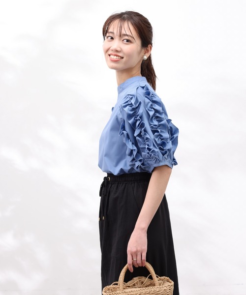 Chez toi（シェトワ）の「フリルスリーブブラウス（シャツ/ブラウス・レディース・オフホワイト/ブラック/サックスブルー・FREE）」の14枚目の写真