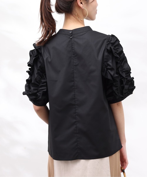 Chez toi（シェトワ）の「フリルスリーブブラウス（シャツ/ブラウス・レディース・オフホワイト/ブラック/サックスブルー・FREE）」の17枚目の写真