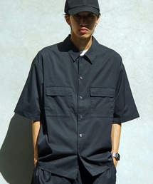 【UNIIT/ユニット】 ポリエステルツイル ダブルフラップポケット オーバーサイズシャツ ビッグシルエット セットアップ対応可能アイテム イージーケア 吸水速乾性
