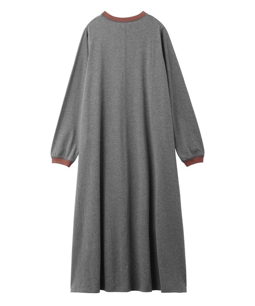 MILKFED.(ミルクフェド)の「COLLEGE LOGO DRESS(ワンピース・レディース・ネイビー/チャコール・ONE SIZE)」の11枚目の写真