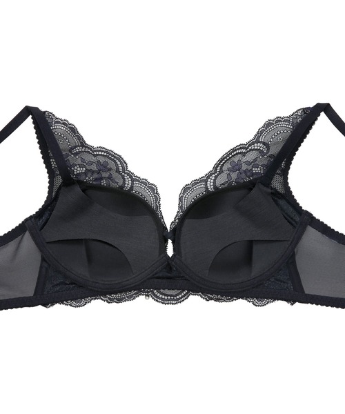 WACOAL(ワコール)の「ノンワイヤーブラ 「重力に負けないバストケアBra」(ブラジャー・レディース・オレンジ/ブラック/ピンク/イエロー・C75/C80/C65/C70)」の6枚目の写真