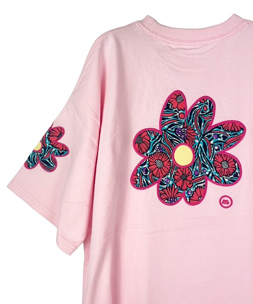 moyan ecri（モヤン エクリ）の「<moyan ecri>flowerパッチ刺繍Tシャツ【アフリカンファブリック】（Tシャツ/カットソー・レディース・ブルー系その他2/ピンク系その他/ホワイト系その他/ピンク系その他2/ブルー系その他/ホワイト系その他2・FREE）」の8枚目の写真