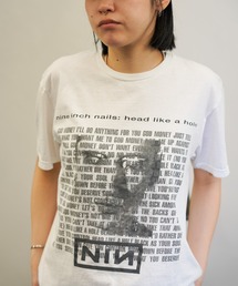 THRIFTY LOOK（スリフティールック）の「THRIFTY LOOK / スリフティールック THRIFTY "NINE INCH NAILS" TEE ナイン・インチ・ネイルズ バンドTシャツ バンT（Tシャツ/カットソー）」