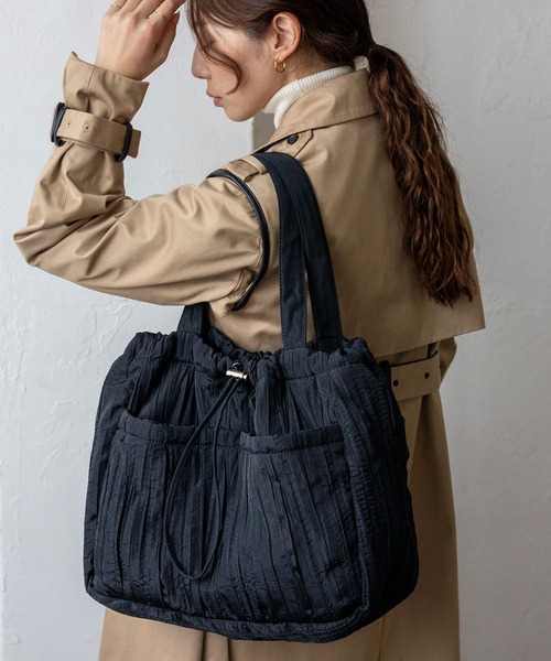 VitaFelice（ヴィータフェリーチェ）の「フロントポケット2typeトート