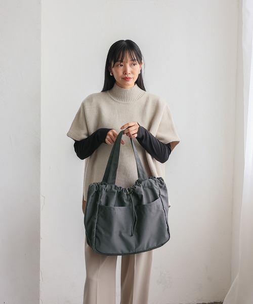 VitaFelice（ヴィータフェリーチェ）の「フロントポケット2typeトート