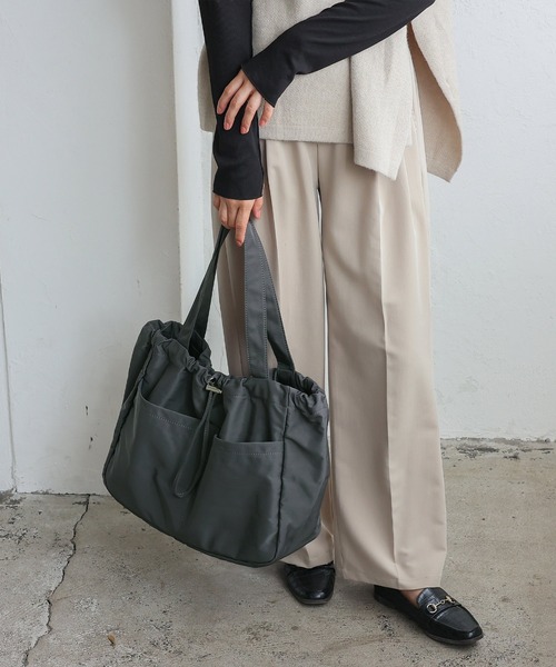 VitaFelice（ヴィータフェリーチェ）の「フロントポケット2typeトートバッグ 巾着バッグ（トートバッグ・レディース・ブラック/チャコール/モカ/ブラック系その他/ブラウン系その他/ブラック系その他2・FREE）」の19枚目の写真