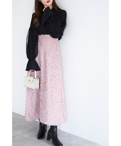 &. NOSTALGIA（アンドドットノスタルジア）の「【ZOZO限定】フリンジジャガードAラインスカート（スカート・レディース・ブラック/ピンクベージュ・FREE）」の3枚目の写真