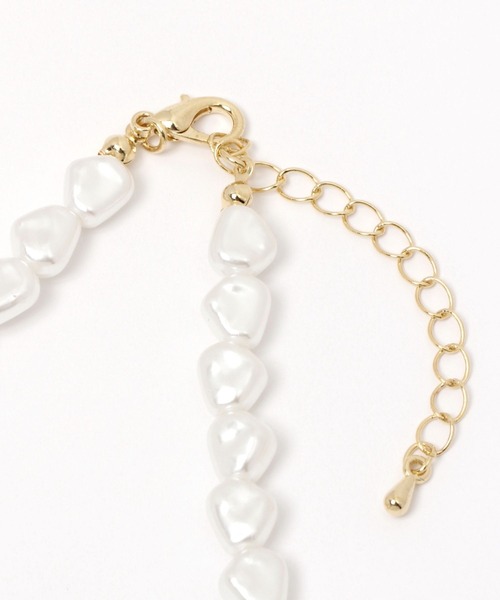 saloon（サルーン）の「SALOON(サルーン)/変形パールショートネックレス（ネックレス・レディース・その他1・FREE）」の3枚目の写真