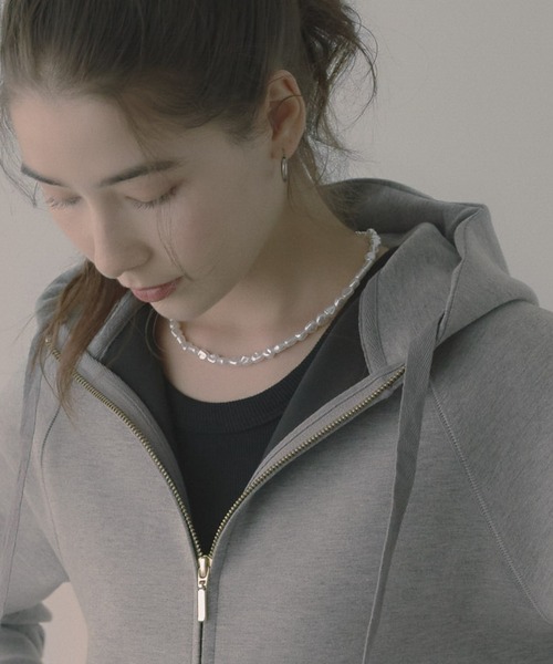 saloon（サルーン）の「SALOON(サルーン)/変形パールショートネックレス（ネックレス・レディース・その他1・FREE）」の8枚目の写真