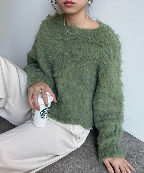 Thevon(ゼボン)の「ショート丈シャギーニットプルオーバー(ニット/セーター・レディース・オレンジ/ブラウン/サックスブルー/オフホワイト/ベージュ/グリーン・FREE)」の5枚目の写真